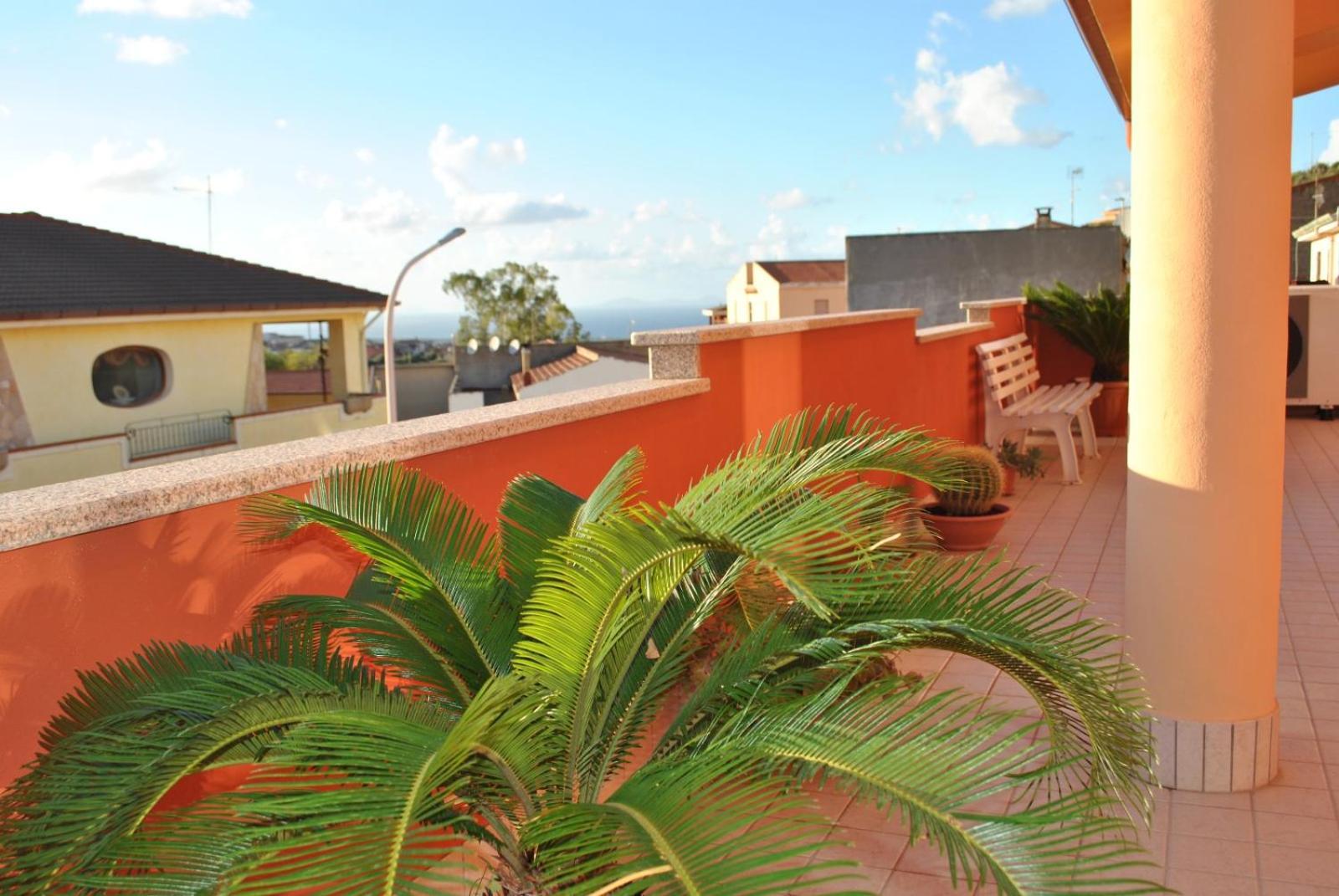 Hotel La Terrazza Sul Golfo Sennori Esterno foto